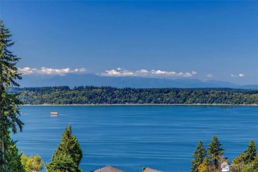 Property photo for 8601 54th Place W, Mukilteo photo 13