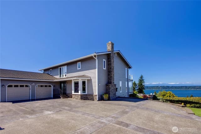 Property photo for 8601 54th Place W, Mukilteo photo 2