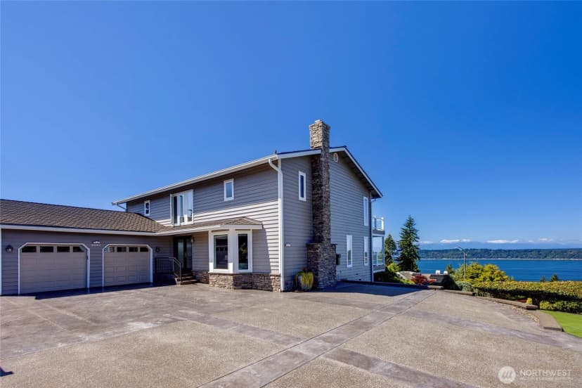 Property photo for 8601 54th Place W, Mukilteo photo 2