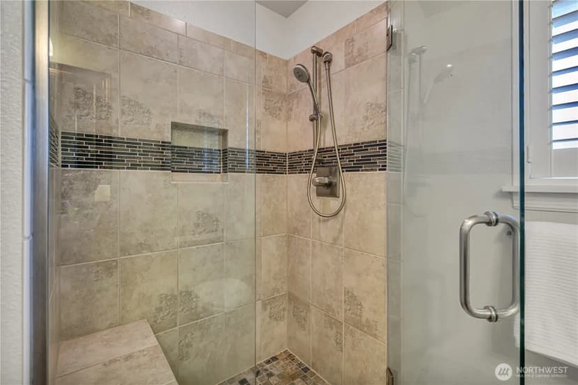 Property photo for 5004 63rd Avenue W, University Place photo 21