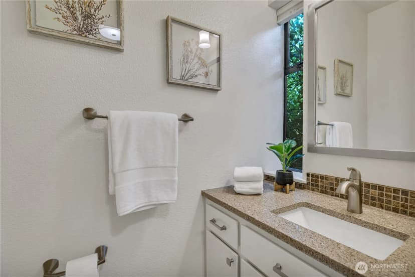 Property photo for 5004 63rd Avenue W, University Place photo 16