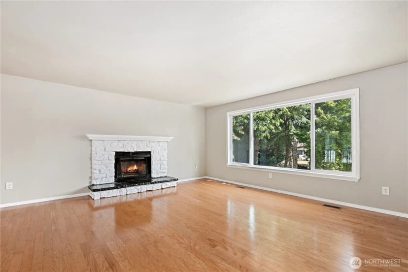 Property photo for 15914 57th Avenue Ct E, Puyallup photo 4
