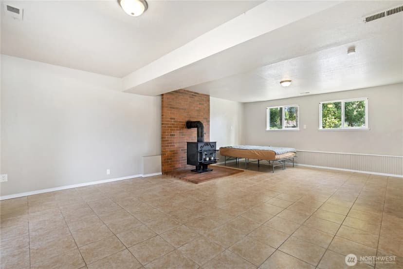 Property photo for 15914 57th Avenue Ct E, Puyallup photo 23