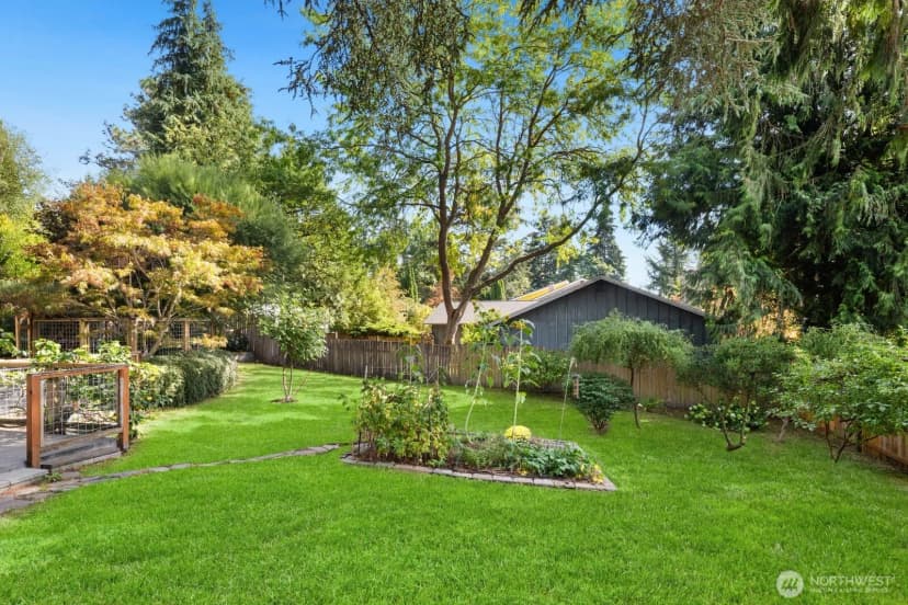 Property photo for 3825 Ne 115th Street, Seattle photo 34