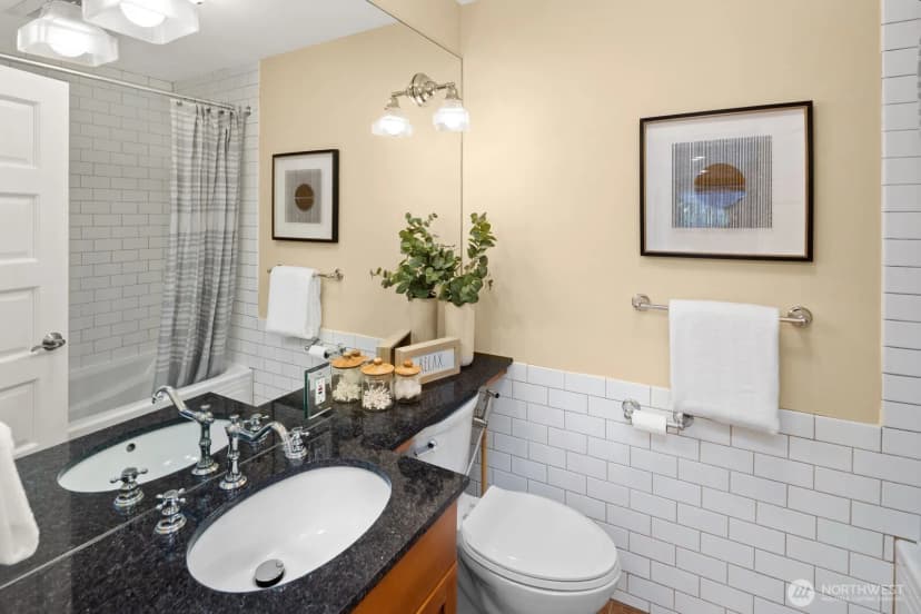 Property photo for 3825 Ne 115th Street, Seattle photo 27