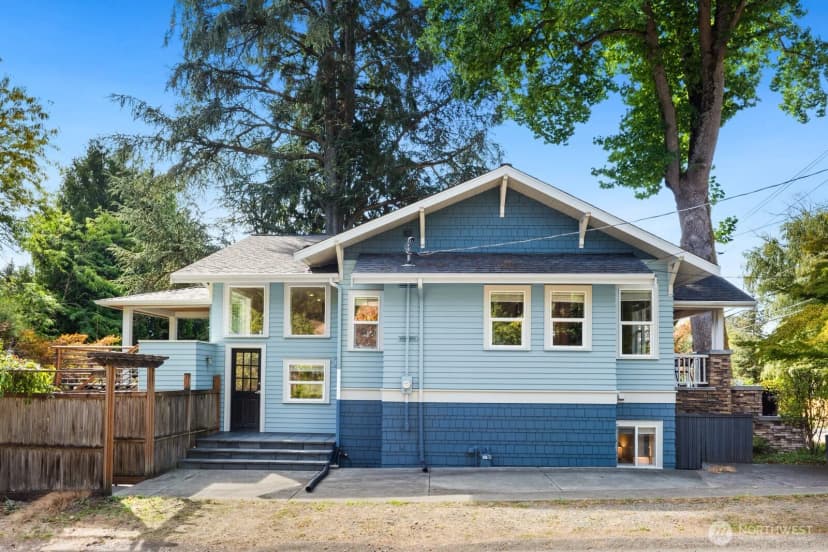 Property photo for 3825 Ne 115th Street, Seattle photo 32