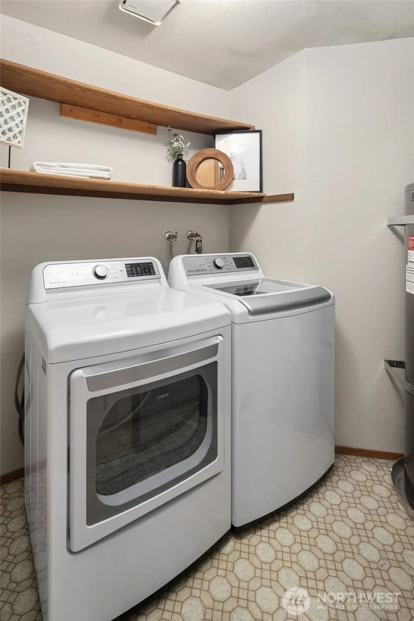 Property photo for 19853 25th Avenue Ne #312, Shoreline photo 21