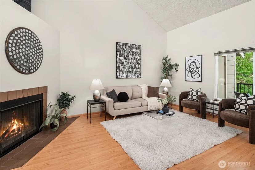 Property photo for 19853 25th Avenue Ne #312, Shoreline photo 2