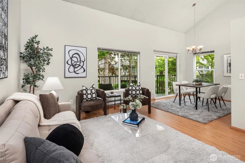 Property photo for 19853 25th Avenue Ne #312, Shoreline photo 8