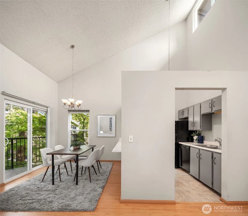 Property photo for 19853 25th Avenue Ne #312, Shoreline photo 9
