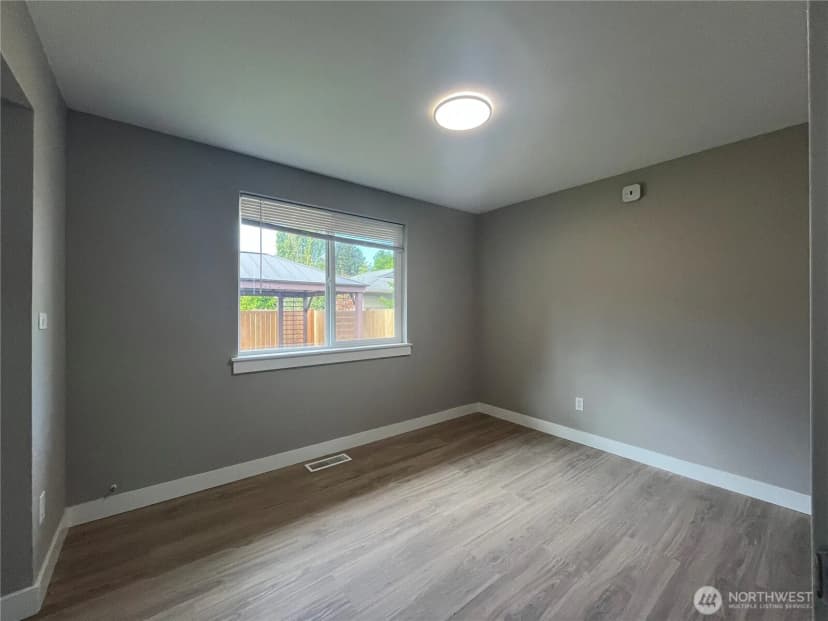 Property photo for 22817 96th Avenue S, Kent photo 10