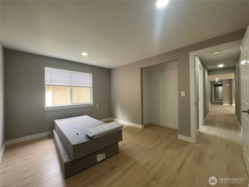 Property photo for 22817 96th Avenue S, Kent photo 11