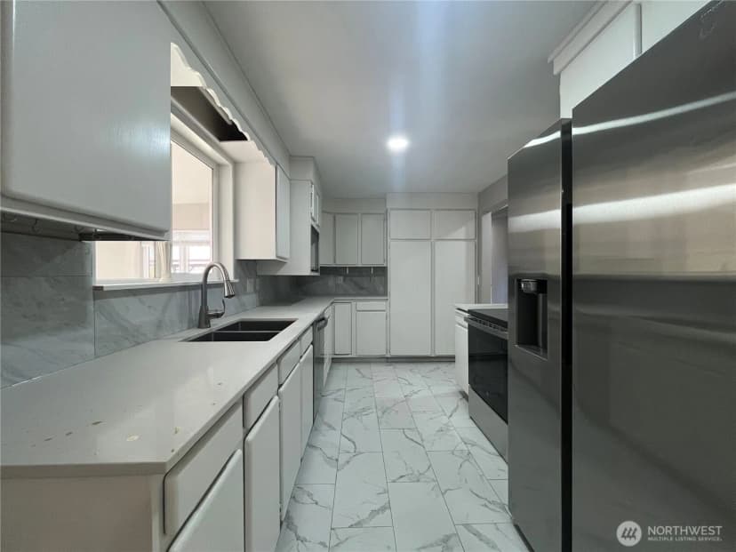 Property photo for 22817 96th Avenue S, Kent photo 6