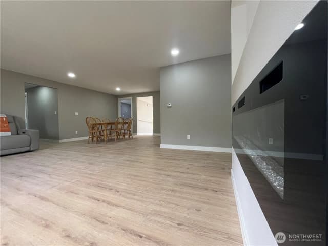 Property photo for 22817 96th Avenue S, Kent photo 3