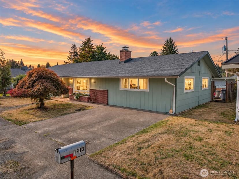 Property photo for 1913 King Street, Shelton