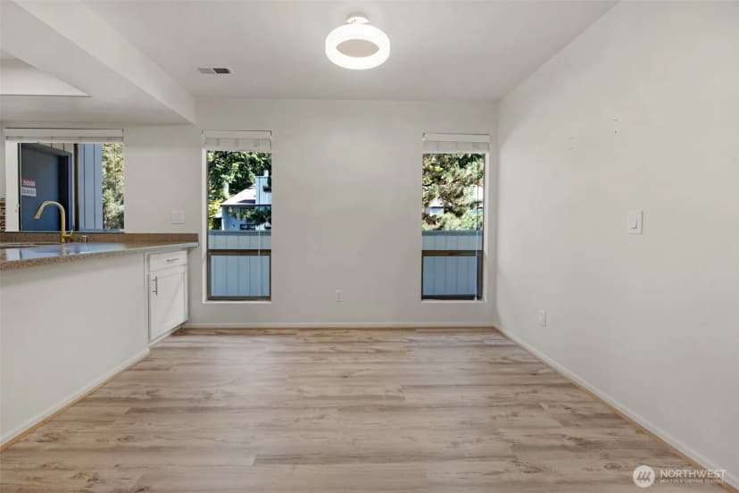 Property photo for 10819 Ne 37th Place #221, Bellevue photo 9