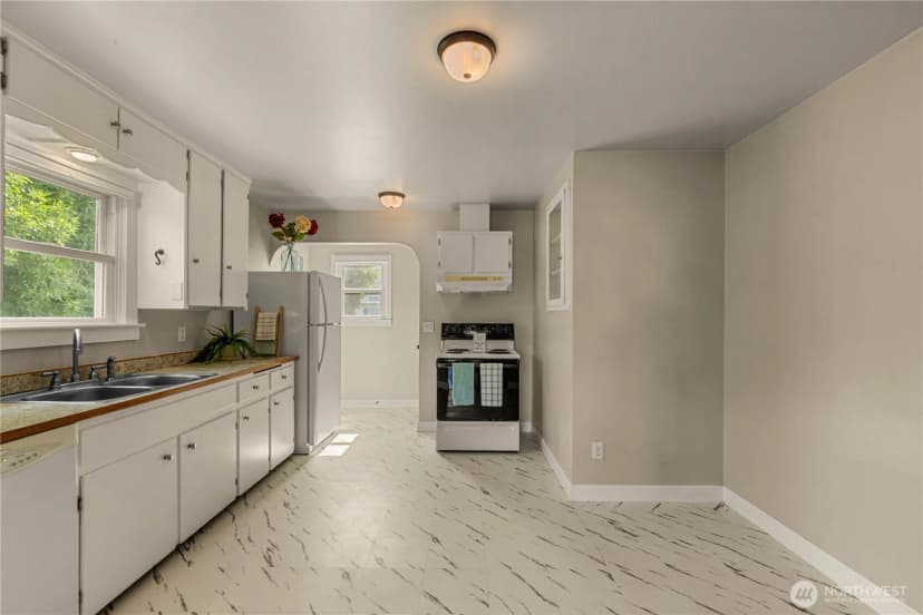 Property photo for 3 Island View Street, Wenatchee photo 15