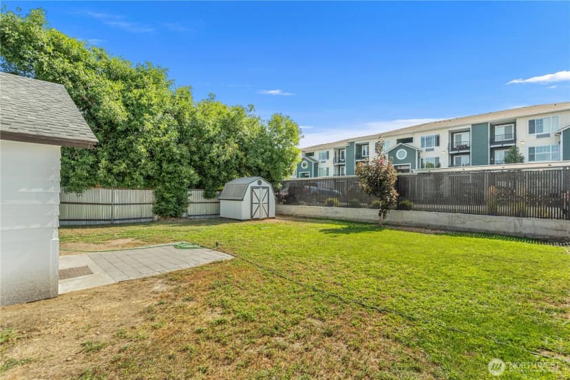 Property photo for 3 Island View Street, Wenatchee photo 31