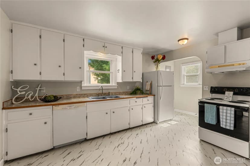 Property photo for 3 Island View Street, Wenatchee photo 16