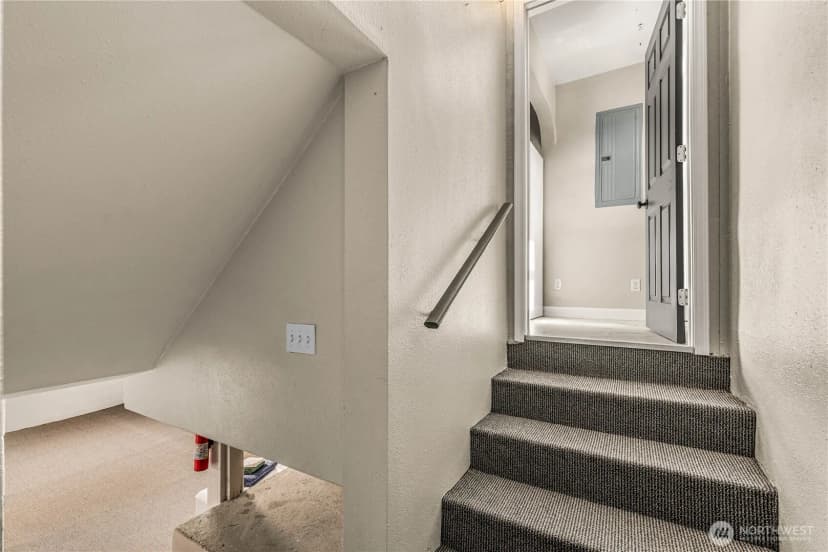 Property photo for 3 Island View Street, Wenatchee photo 22