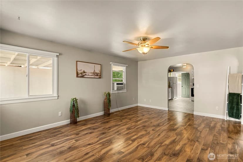 Property photo for 3 Island View Street, Wenatchee photo 8