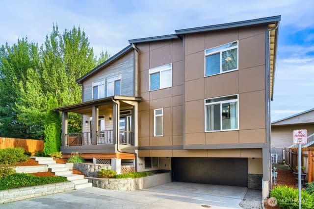 Property photo for 16310 1st Avenue Ne, Duvall photo 2