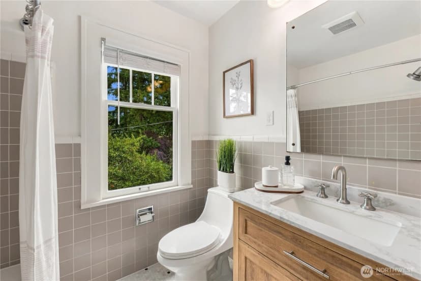 Property photo for 15 Orchard Road, Tacoma photo 20