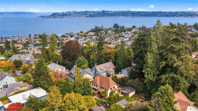 Property photo for 15 Orchard Road, Tacoma photo 2