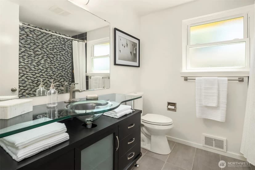 Property photo for 7720 36th Avenue Sw, Seattle photo 10