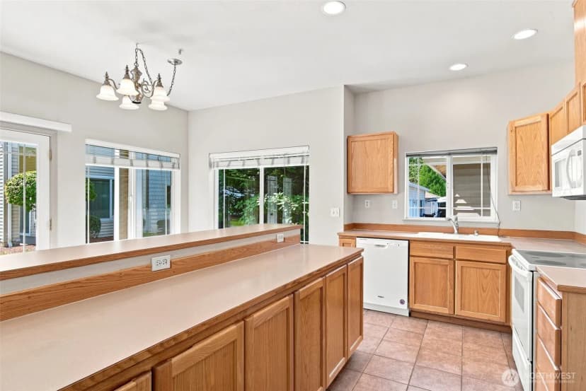 Property photo for 10025 9th Avenue W #d102, Everett photo 8