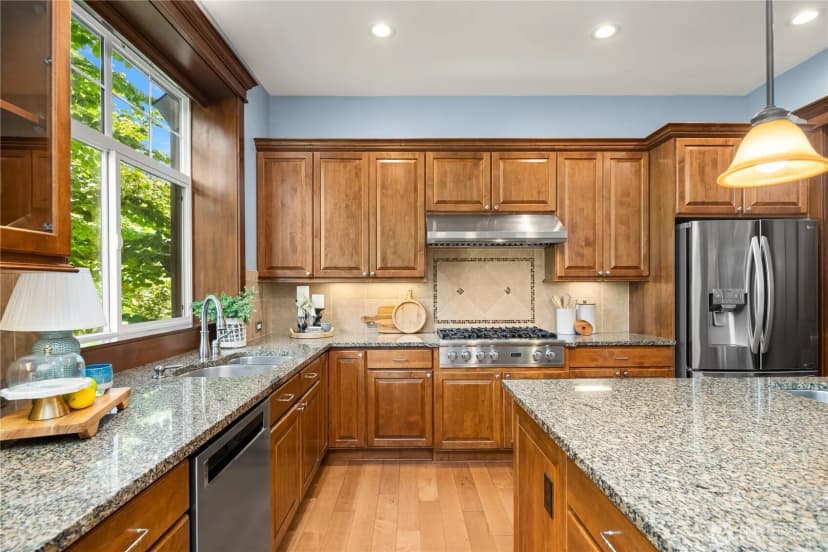 Property photo for 2534 Nw Stoney Creek Drive, Issaquah photo 13