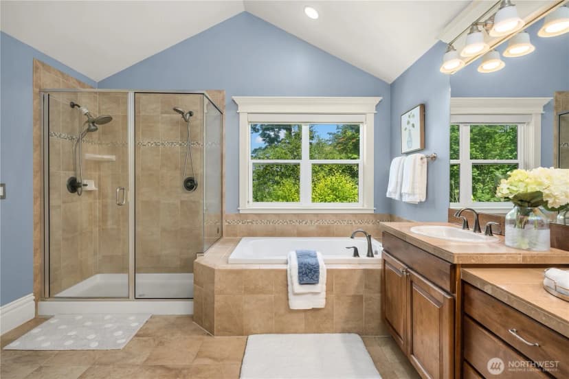 Property photo for 2534 Nw Stoney Creek Drive, Issaquah photo 22