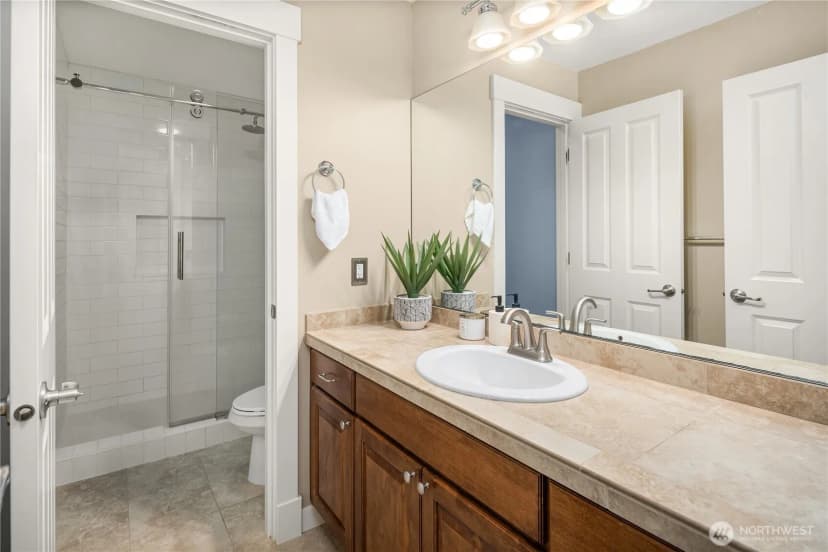 Property photo for 2534 Nw Stoney Creek Drive, Issaquah photo 24