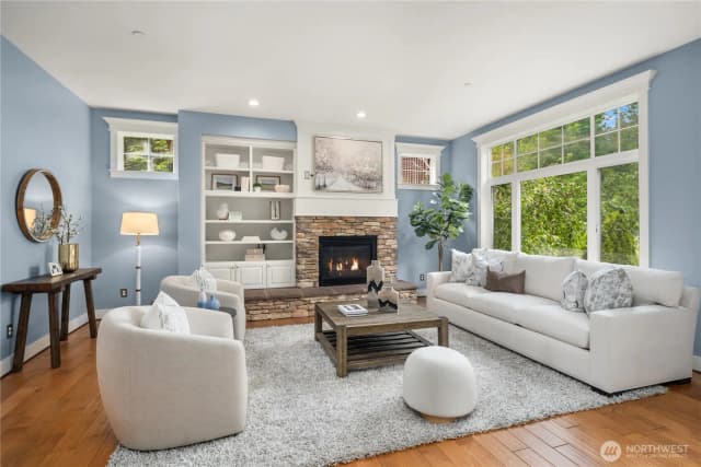 Property photo for 2534 Nw Stoney Creek Drive, Issaquah photo 5