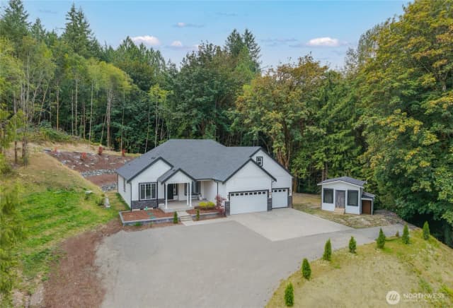 Property photo for 5070 Se Mullenix Road, Port Orchard photo 3