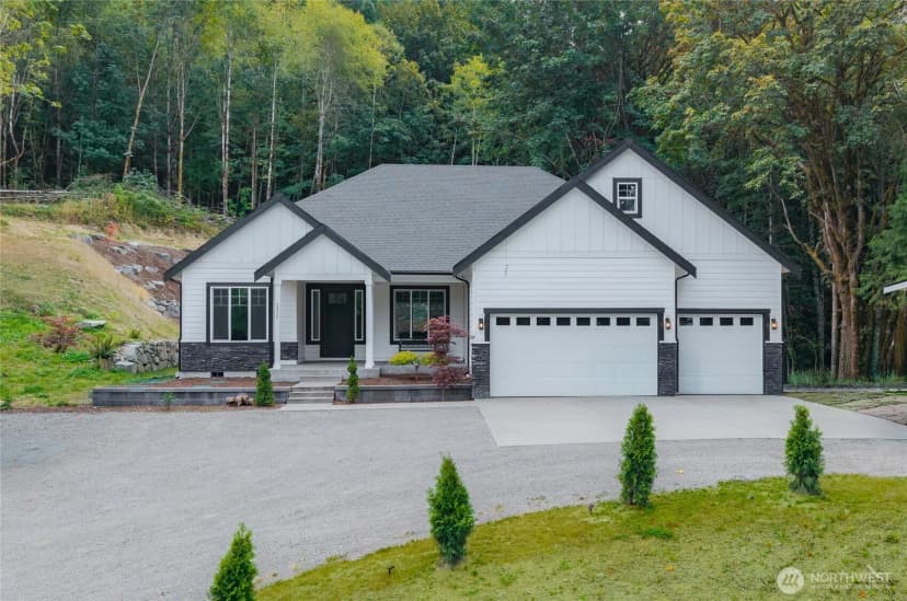 Property photo for 5070 Se Mullenix Road, Port Orchard