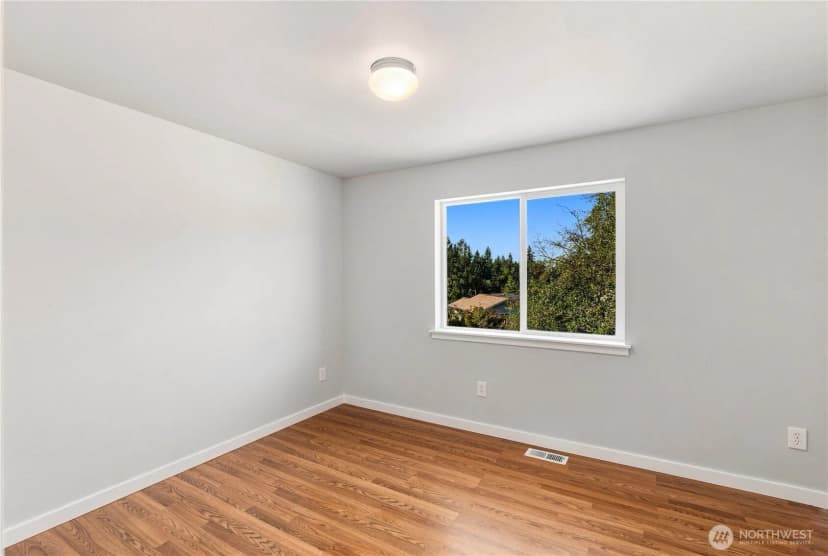 Property photo for 7921 61st Place Ne, Marysville photo 19
