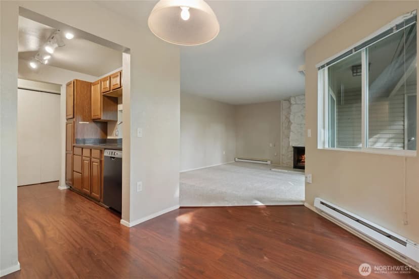 Property photo for 14620 Ne 35th Street #105, Bellevue photo 6