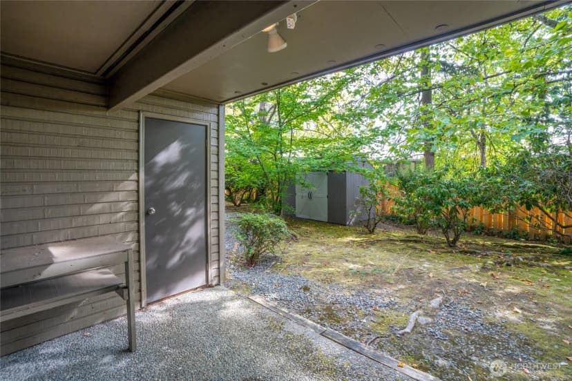 Property photo for 14620 Ne 35th Street #105, Bellevue photo 33