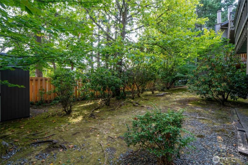 Property photo for 14620 Ne 35th Street #105, Bellevue photo 35