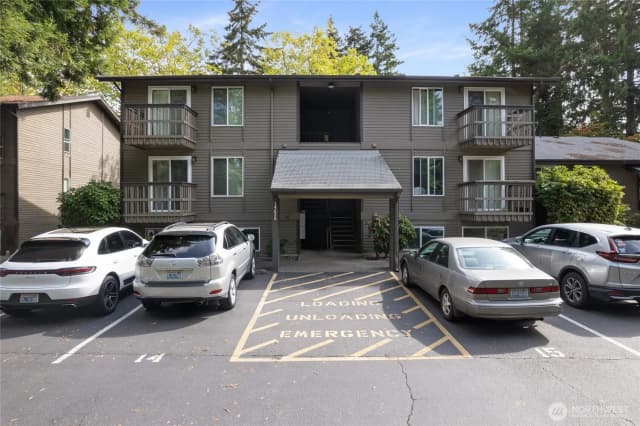 Property photo for 14620 Ne 35th Street #105, Bellevue