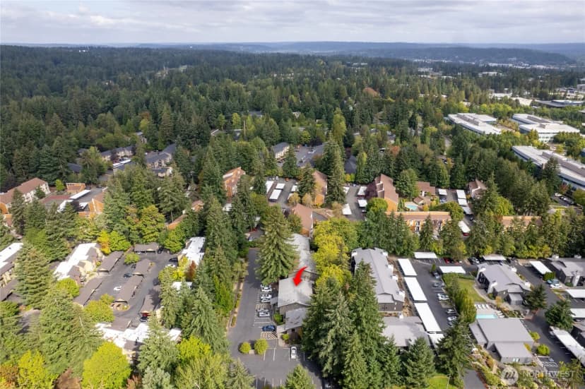 Property photo for 14620 Ne 35th Street #105, Bellevue photo 39