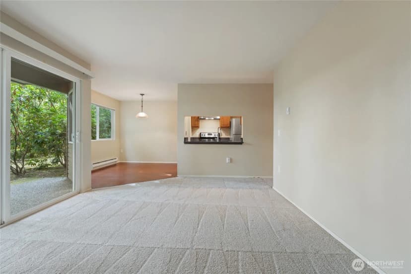 Property photo for 14620 Ne 35th Street #105, Bellevue photo 4