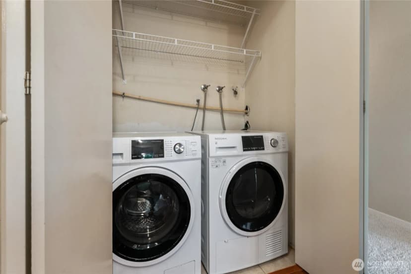 Property photo for 14620 Ne 35th Street #105, Bellevue photo 22