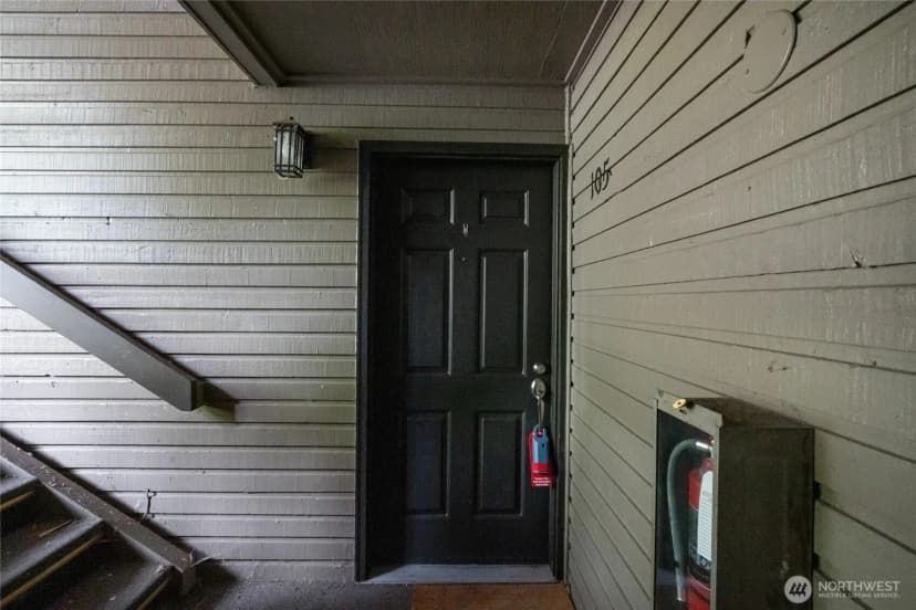 Property photo for 14620 Ne 35th Street #105, Bellevue photo 26