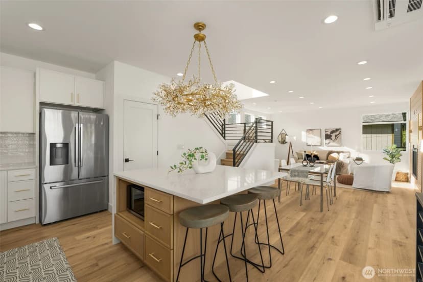 Property photo for 9251 Palatine Avenue N, Seattle photo 8