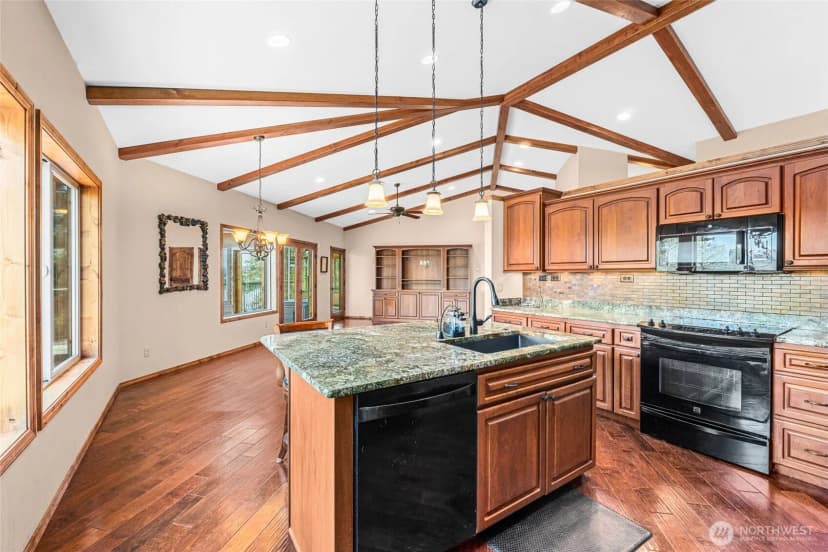 Property photo for 7 Tackle Box Road, Republic photo 15