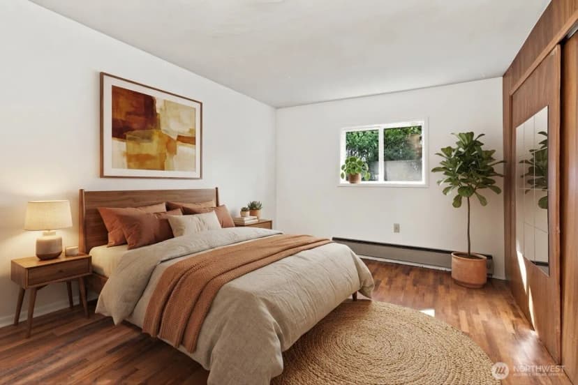 Property photo for 9555 College Way N, Seattle photo 12