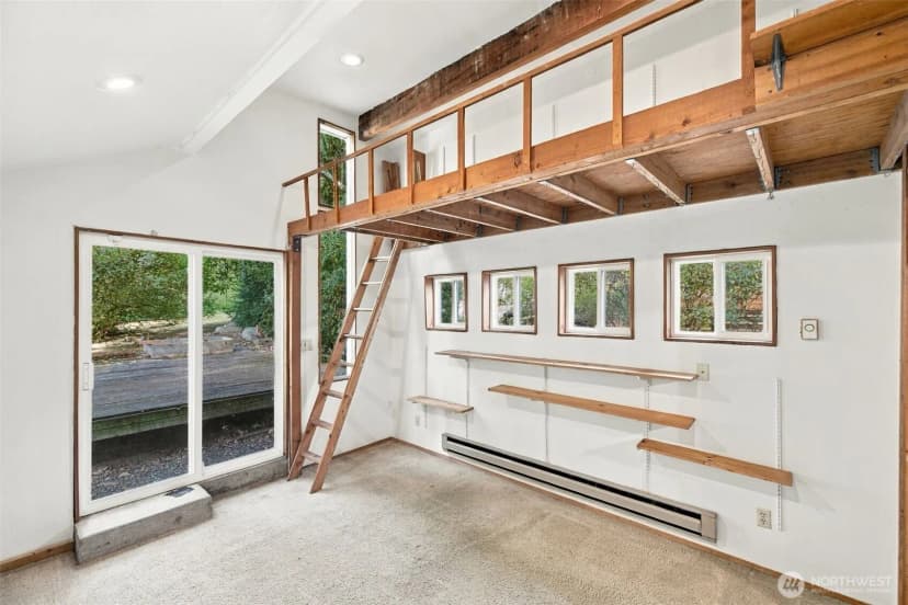 Property photo for 9555 College Way N, Seattle photo 23