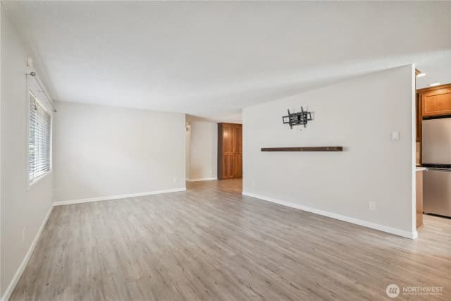 Property photo for 3612 Ocean Beach Highway, Longview photo 4